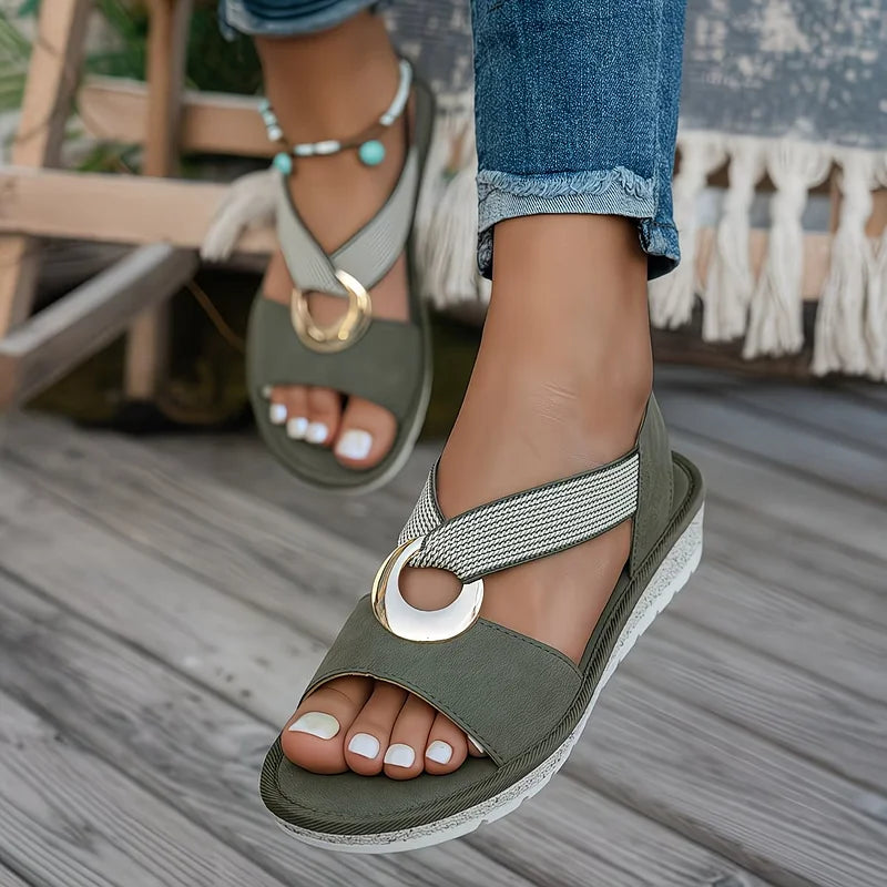 Amelie Rosier | Lola — Sandalia Plana con Detalle Dorado