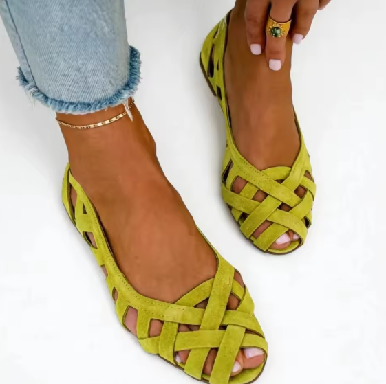 Hina | Sandalias planas con punta abierta y material trenzado