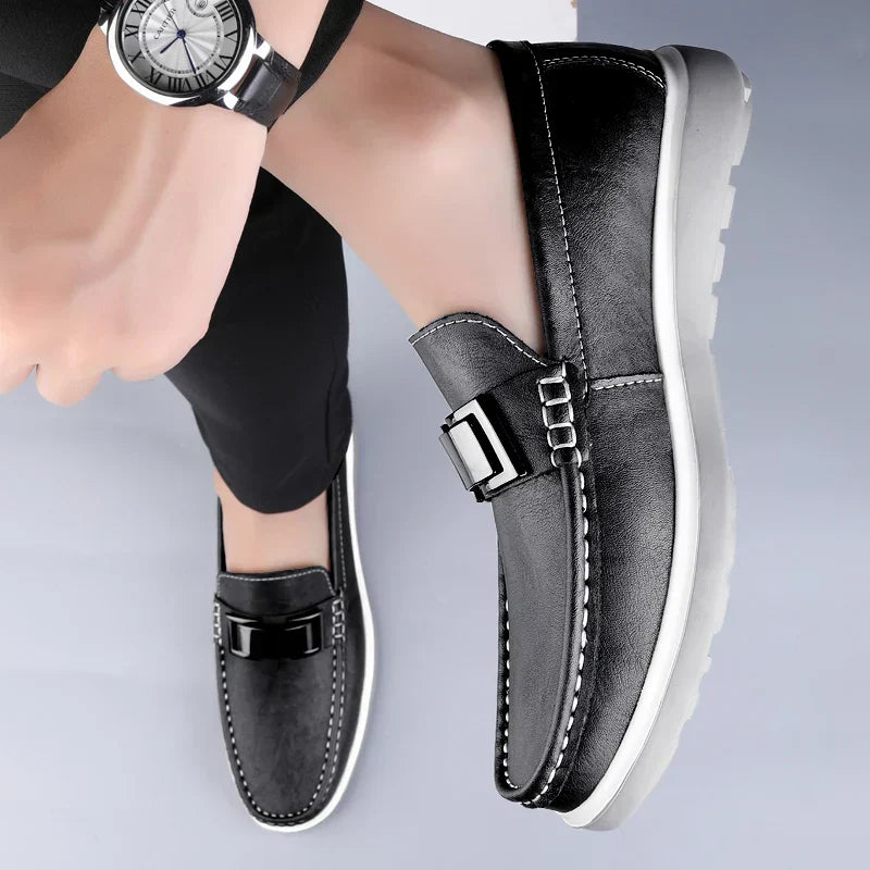 Amelie Rosier | Ruco — Mocasines de Piel con Detalle Metálico